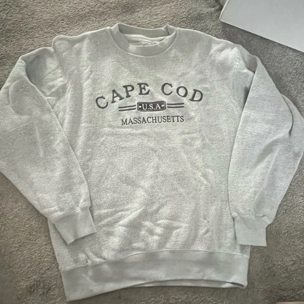 Cape Cod Crew - Picture 1 of 3